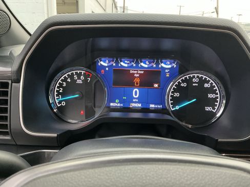 Used 2022 Ford F150 XLT w/ Equipment Group 302A High AWD/4WD image 18