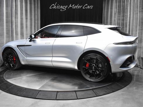 Used 2022 Aston Martin DBX image 3