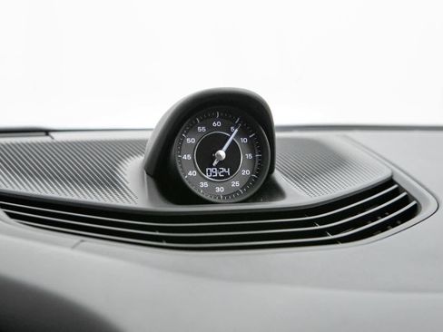 Certified 2021 Porsche Taycan Turbo S AWD/4WD image 31