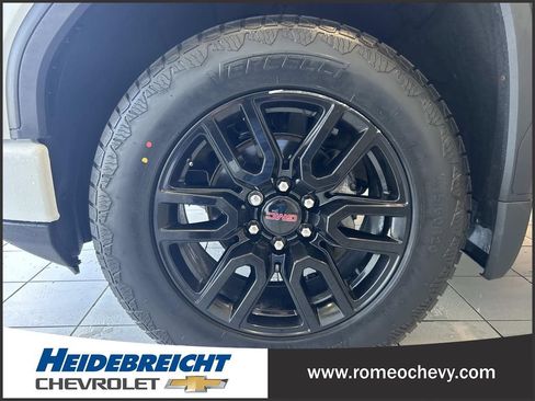Certified 2023 GMC Sierra 1500 Elevation w/ Preferred Package AWD/4WD image 7