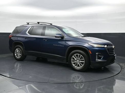 Used 2023 Chevrolet Traverse LT AWD/4WD image 3