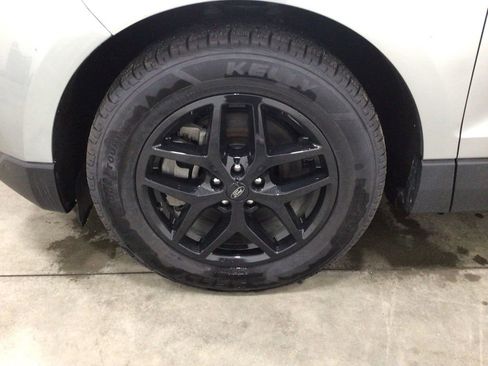 Used 2024 Ford Edge SEL AWD/4WD image 8