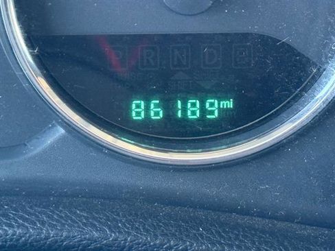 Used 2018 Jeep Wrangler Unlimited Rubicon w/ Connectivity Group image 18