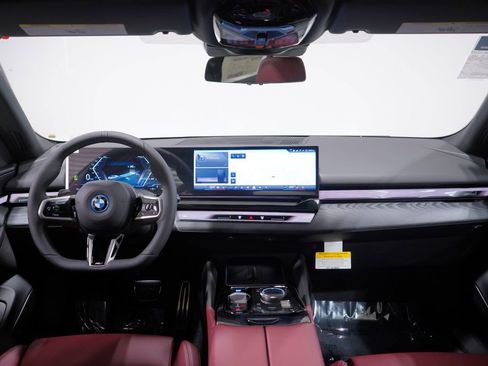 New 2026 BMW i5 eDrive40 w/ M Sport Package image 10