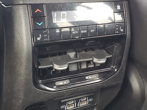 Used 2021 Jeep Grand Cherokee L Limited w/ Trailer Tow Group (B) image 20