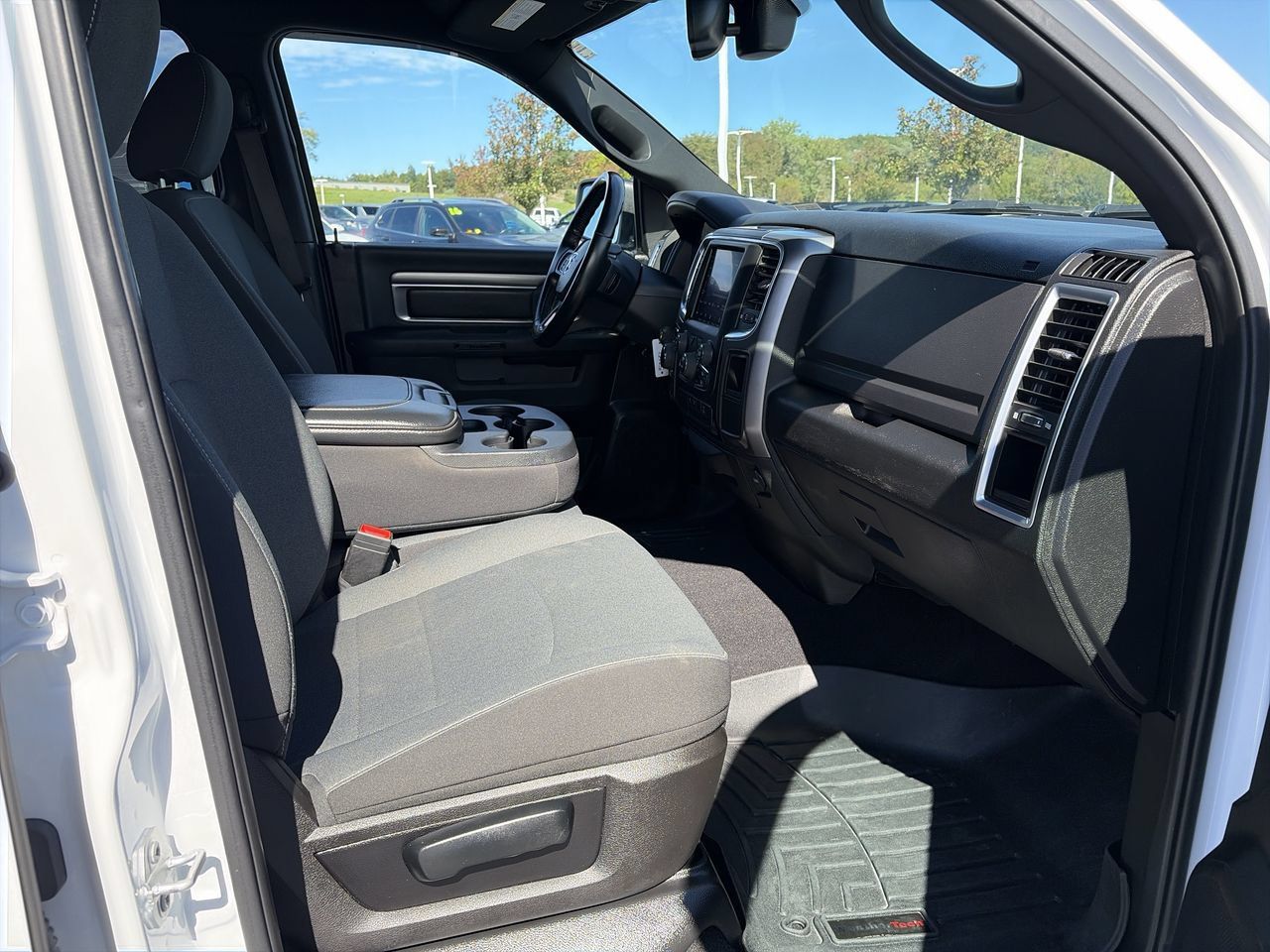 Used 2021 RAM 1500 Warlock w/ Luxury Group AWD/4WD image 14