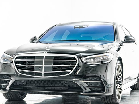 Used 2024 Mercedes-Benz S 580 4MATIC Sedan image 5