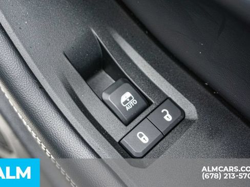 Used 2025 Jeep Grand Cherokee Limited w/ Luxury Tech Group II RWD image 56