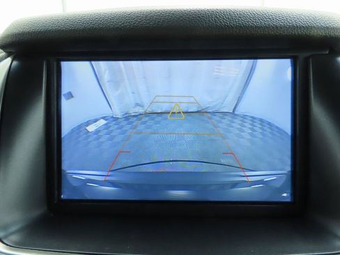 Used 2019 Chevrolet Tahoe LT image 16