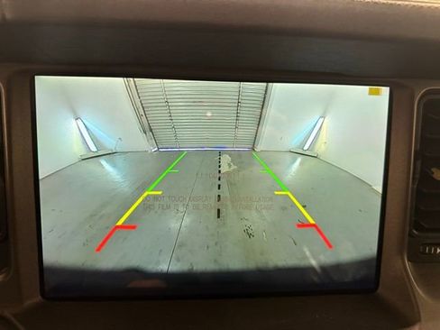 New 2025 Ford Bronco Badlands image 22