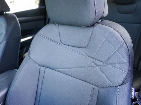 New 2026 Hyundai Tucson SE image 25