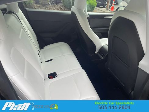 Used 2024 Tesla Model Y Long Range AWD/4WD image 48