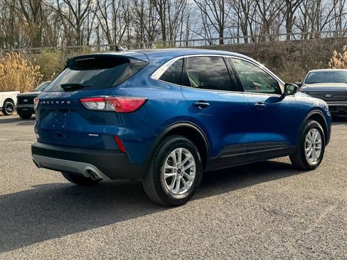 Used 2022 Ford Escape SE w/ Convenience Package image 3