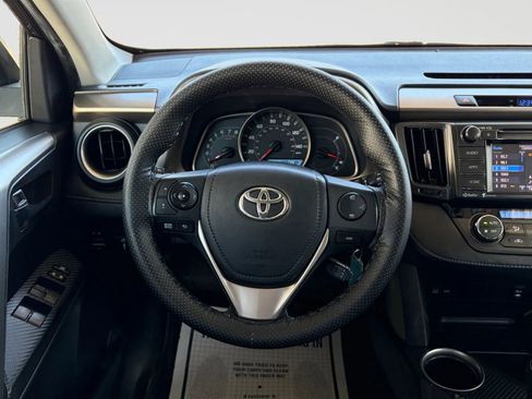 Used 2015 Toyota RAV4 XLE image 24