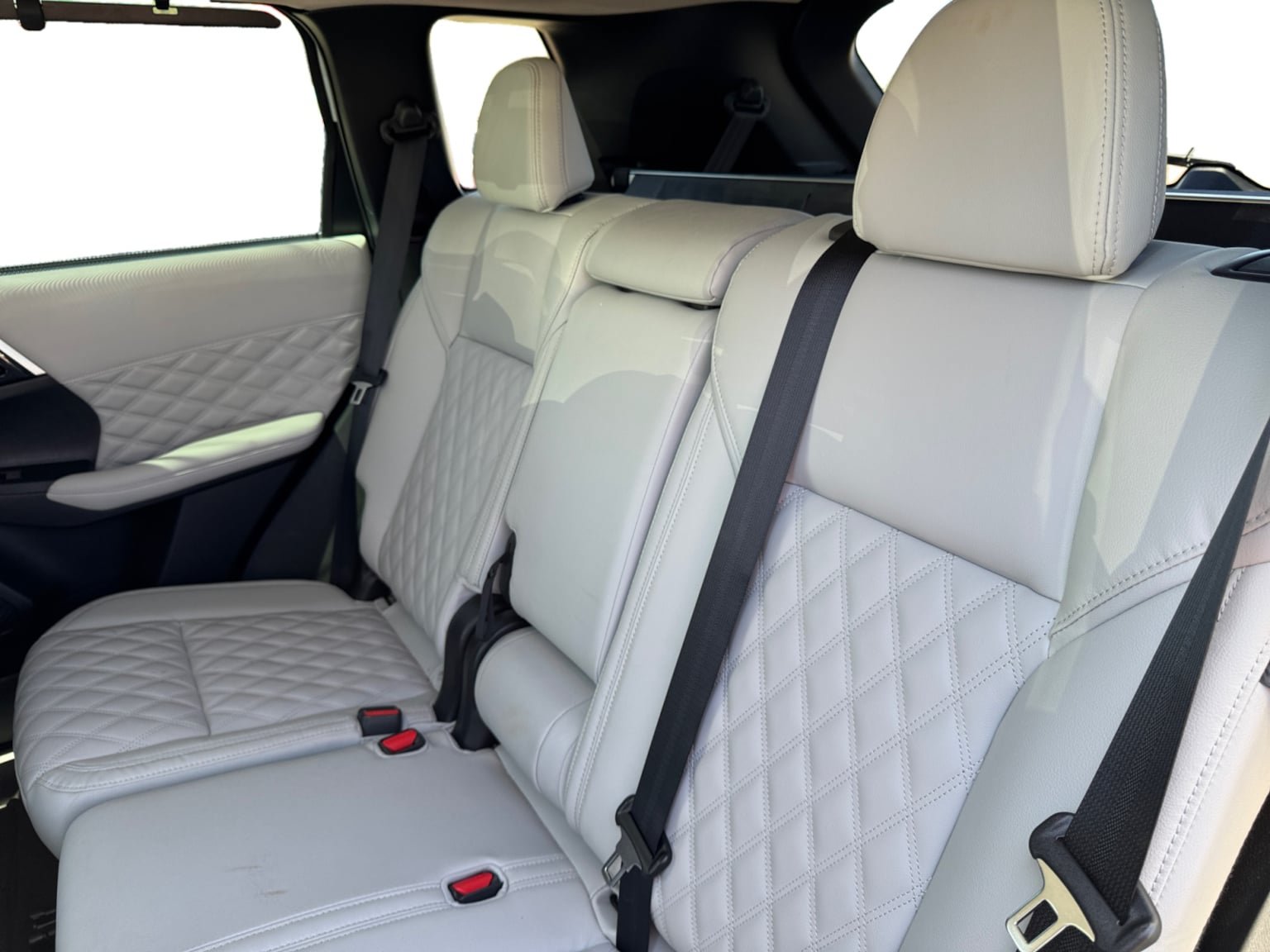 Used 2023 Mitsubishi Outlander SEL FWD image 16