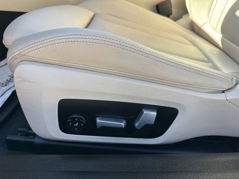 Used 2022 BMW 430i Convertible image 11