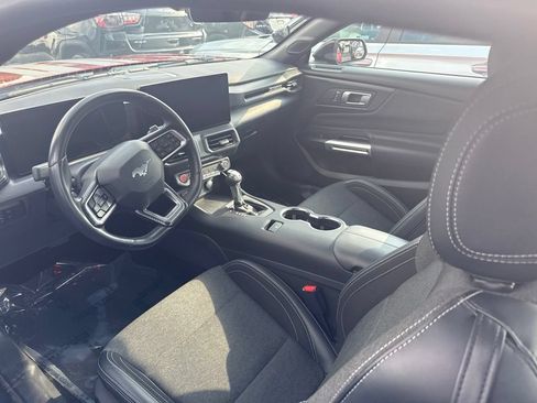 Used 2024 Ford Mustang GT RWD image 3