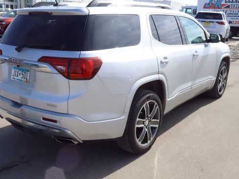 Used 2018 GMC Acadia Denali w/ Technology Package AWD/4WD image 6