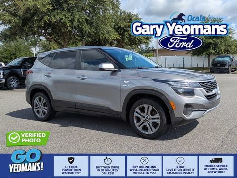 Used 2021 Kia Seltos LX AWD/4WD image 1