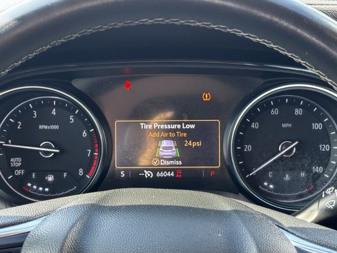 Used 2020 Buick Encore GX Preferred FWD image 16