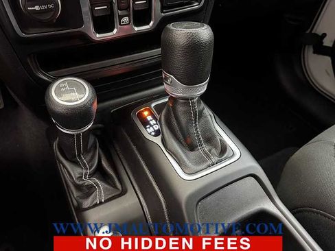 Used 2019 Jeep Wrangler Unlimited Sahara w/ Cold Weather Group image 35