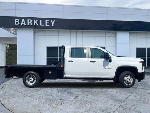Used 2022 Chevrolet Silverado 3500 W/T w/ WT Fleet Convenience Package image 2