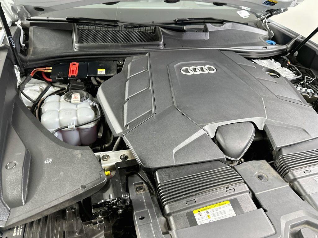 Used 2021 Audi Q8 Prestige w/ Prestige Package AWD/4WD image 26