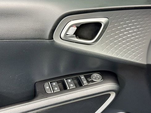 Used 2022 Kia Soul LX w/ Technology Package image 21