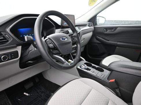 Certified 2024 Ford Escape Active AWD/4WD image 10