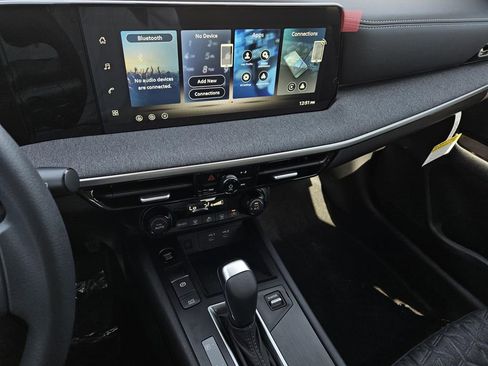 New 2026 Nissan Kicks SV image 15