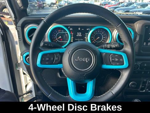Used 2021 Jeep Wrangler Unlimited Sahara w/ Safety Group AWD/4WD image 16