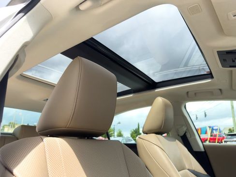 Used 2021 Lexus ES 350 w/ Accessory Package 2 FWD image 15