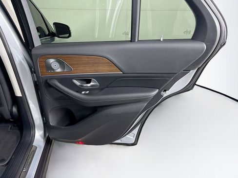 Used 2024 Mercedes-Benz GLE 350 4MATIC image 28