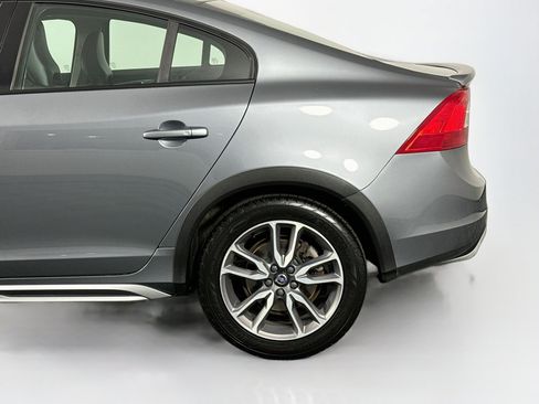 Used 2018 Volvo S60 T5 Cross Country Platinum AWD/4WD image 43