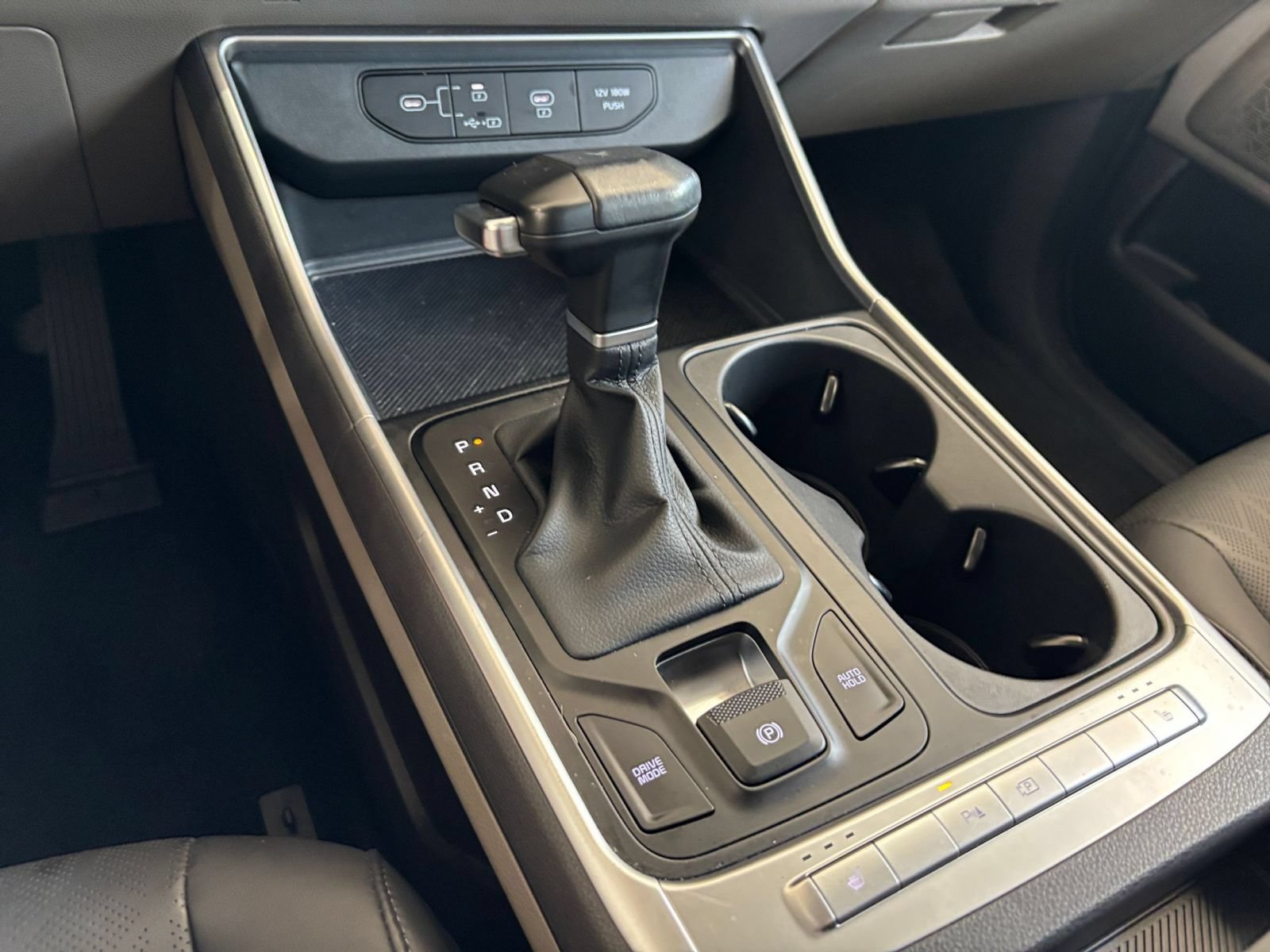 Used 2026 Kia Carnival FWD image 43