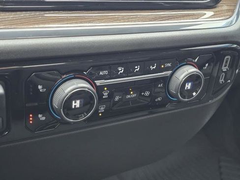 Used 2024 Chevrolet Silverado 1500 RST image 22