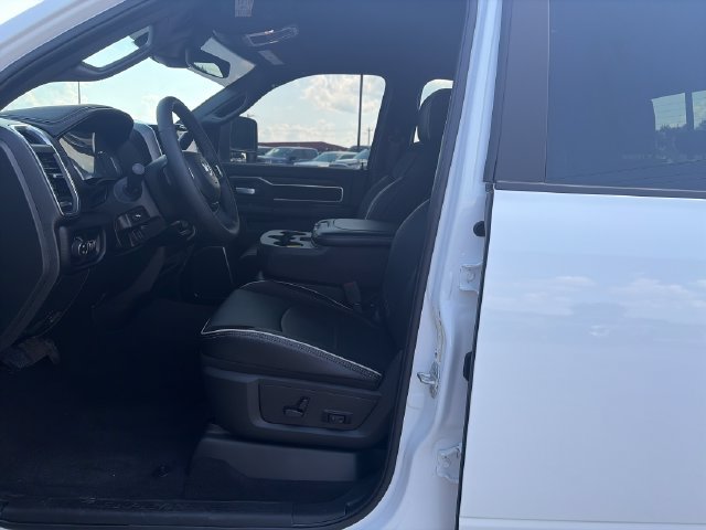 Used 2026 RAM 2500 Laramie AWD/4WD image 9