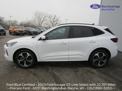 Used 2023 Ford Escape ST-Line Select w/ Tech Pack #2 AWD/4WD image 2