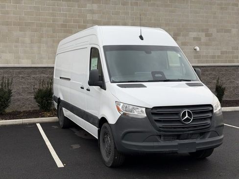 New 2025 Mercedes-Benz Sprinter 2500 image 3
