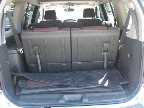 Used 2008 Nissan Pathfinder SE w/ Premium Pkg AWD/4WD image 9