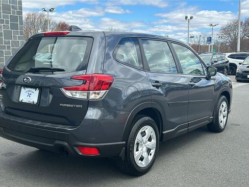 Used 2022 Subaru Forester AWD/4WD image 11