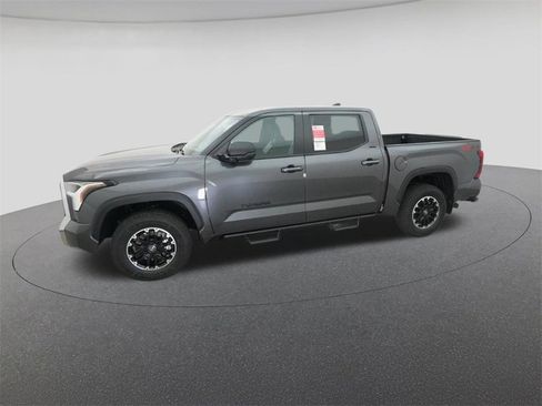 New 2026 Toyota Tundra SR5 image 2