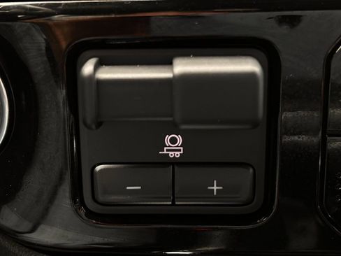 Used 2024 GMC Sierra 1500 Elevation w/ Elevation Premium Package image 22