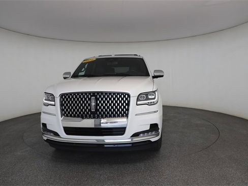Used 2024 Lincoln Navigator Black Label image 31