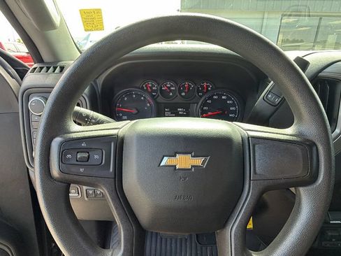 Used 2022 Chevrolet Silverado 2500 Custom w/ Custom Value Package AWD/4WD image 15