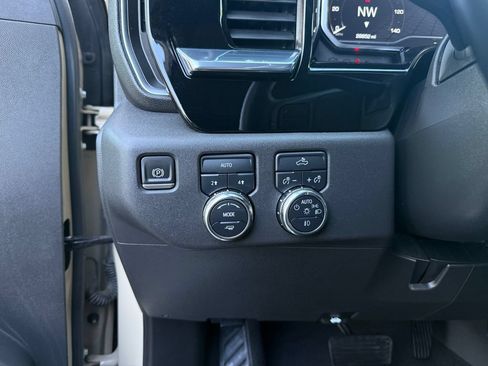 Used 2023 GMC Sierra 1500 Elevation AWD/4WD image 29