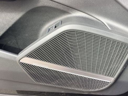 Used 2024 Audi Q5 e Premium Plus image 20