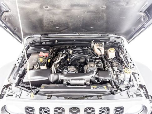 Used 2022 Jeep Gladiator Sport AWD/4WD image 38