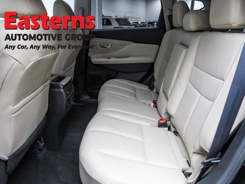 Used 2023 Nissan Murano SV image 20