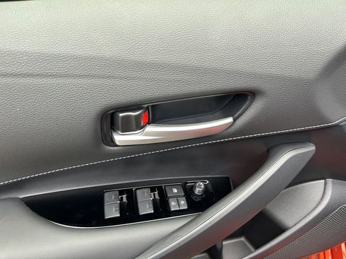 Used 2026 Toyota Corolla SE FWD image 21